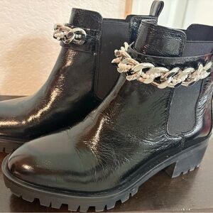 KARL LAGERFELD - Black Patent Chelsea Ankle Boots with Silver Chain Detail